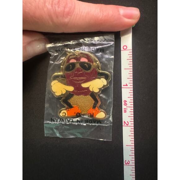 New Metal Enamel The California Raisins Band Group Key Chain Vintage 1988 CALRAB - Picture 4 of 4